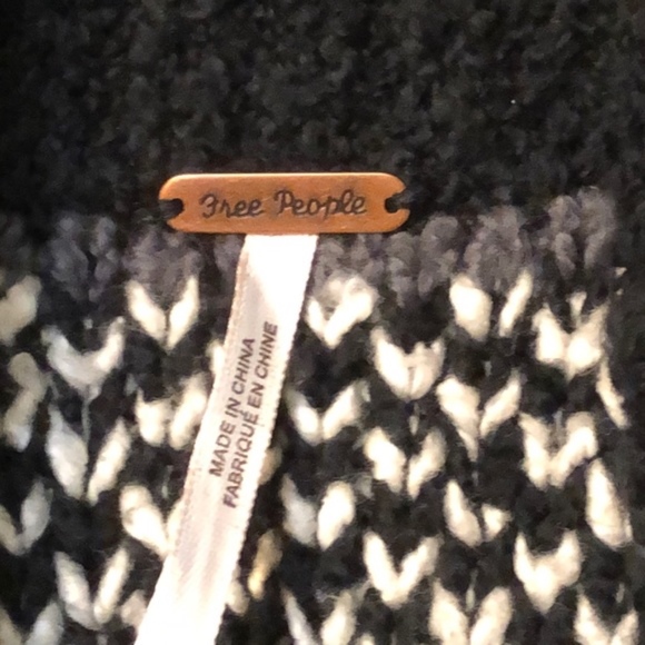 NEW Free People Cozy Cabin Cardigan - Picture 7 of 8